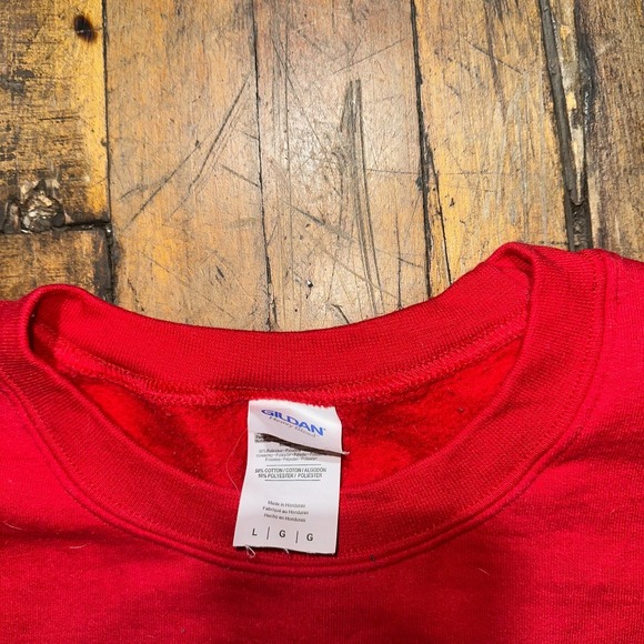 Mukbang and Chill Gildan Sweatshirt Women's L Red Fleece Lined Graphic Pullover - Picture 4 of 8